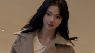 小乖穿上的裙裙  变成了乘乘