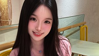 爱笑的女孩运气不会差~