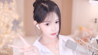 哎呀 风好大要把我吹到哥哥怀里了~