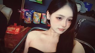 新人开播第一天，来个大哥守护