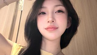 爱笑的女孩一定会幸运的~~