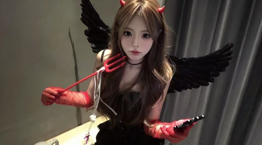 06笨蛋美女会遇到心软的神嘛