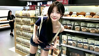 刚满17岁勇闯直播公司