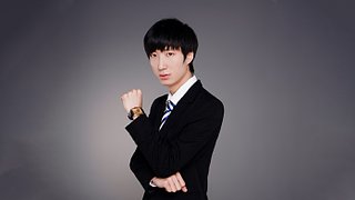 随风奔跑自由是方向，追逐雷和闪电的力量！