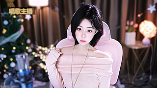 这个短发女主播唱歌真好听