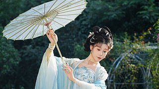 去三中穿什么？